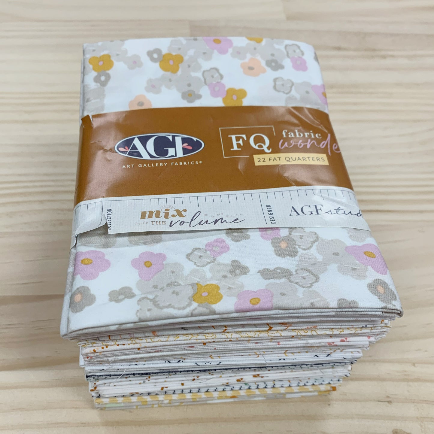 Art Gallery - Mix the Volume Fat Quarter Bundle