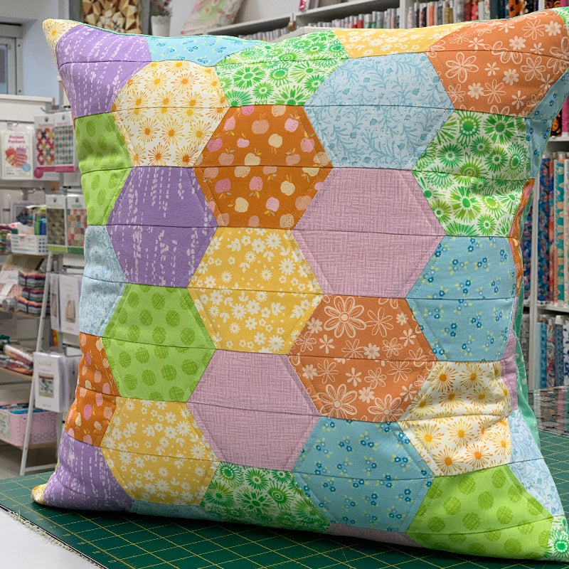Honeycomb Delight Cushion Cover Pattern