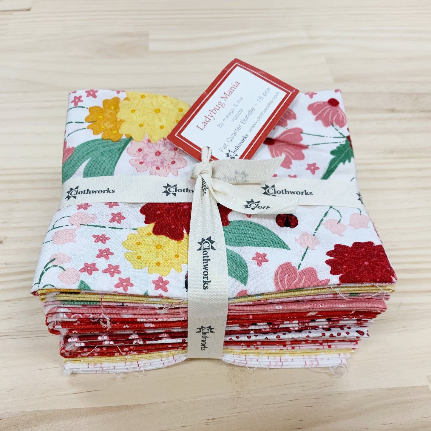 Clothworks - Ladybug Mania Fat Quarter Bundle